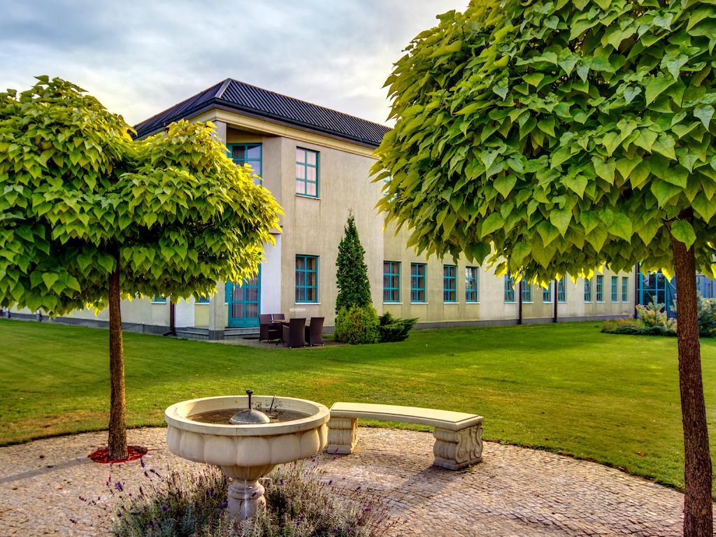 Green Hotel Komorniki  Dış mekan fotoğraf